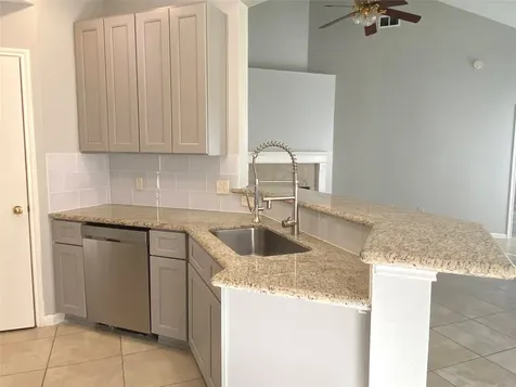 4223 Fieldview Court Fresno TX 77545