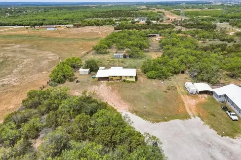 138 Southern Heights Sweetwater TX 79556