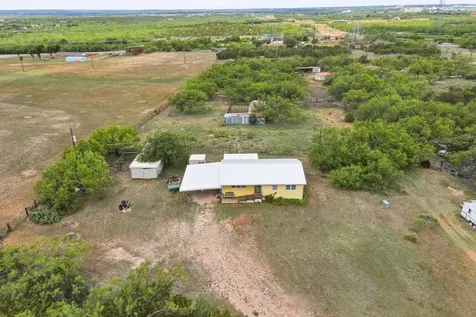 138 Southern Heights Sweetwater TX 79556