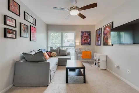 2324 Steel Street 20 Houston TX 77098