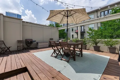 2324 Steel Street 20 Houston TX 77098