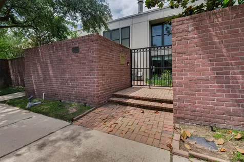 2324 Steel Street 20 Houston TX 77098