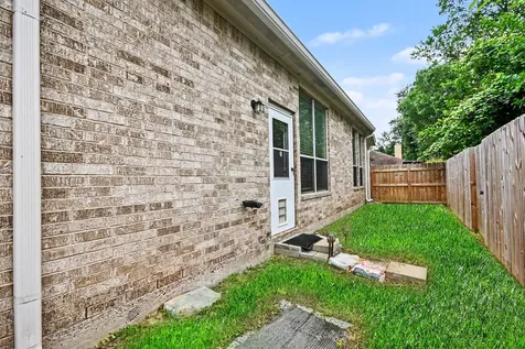 1816 Sherwood Forest Circle League City TX 77573