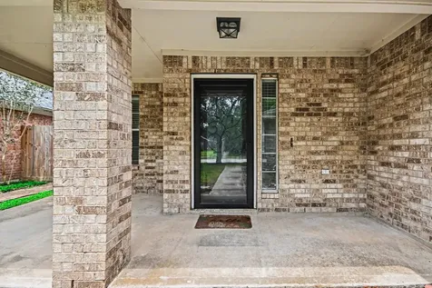 1816 Sherwood Forest Circle League City TX 77573