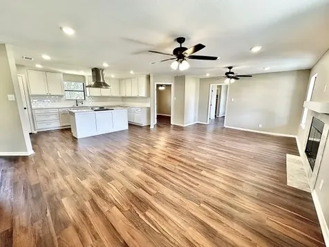 505 N 16th Street Port O Connor TX 77982