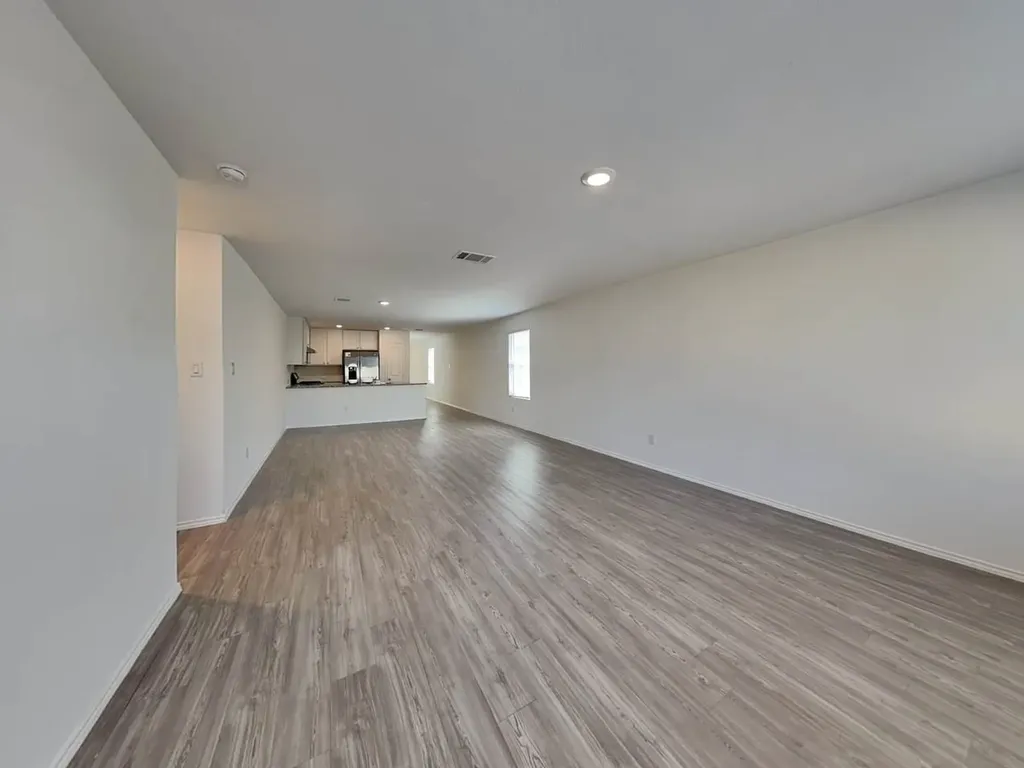 10515 Mcclintock Drive Converse TX 78109