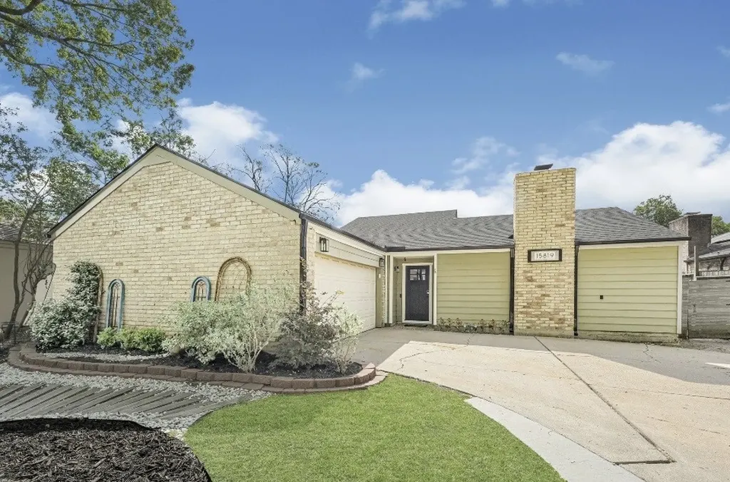 15819 Seven Springs Drive Houston TX 77084