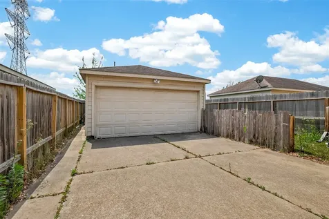 16847 Mammoth Springs Drive Houston TX 77095