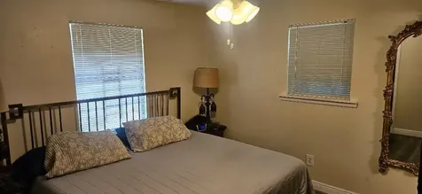 146 Hohldale Street Houston TX 77022