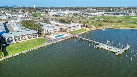 3535 Nasa Rd 1 Parkway 13 Seabrook TX 77586