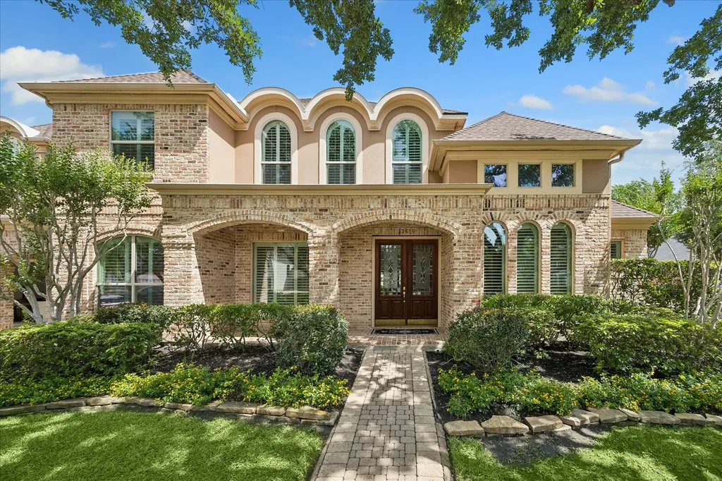 13610 Lakeshore Way Court Houston TX 77077