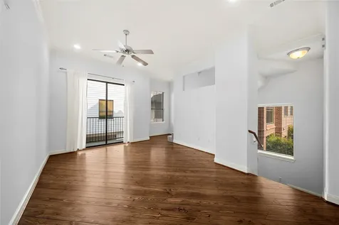 202 Mcgowen Street F Houston TX 77006