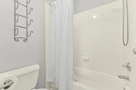 3506 Cove View Boulevard 206 Galveston TX 77554
