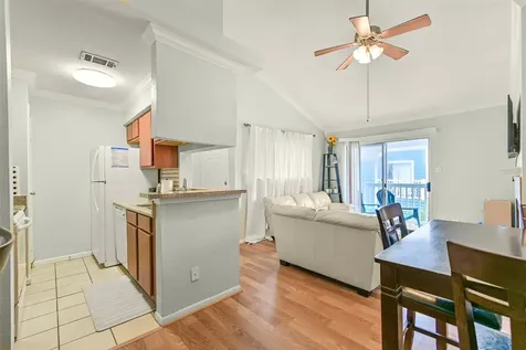 3506 Cove View Boulevard 206 Galveston TX 77554