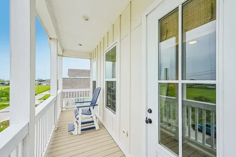 2435 103rd Street Galveston TX 77554