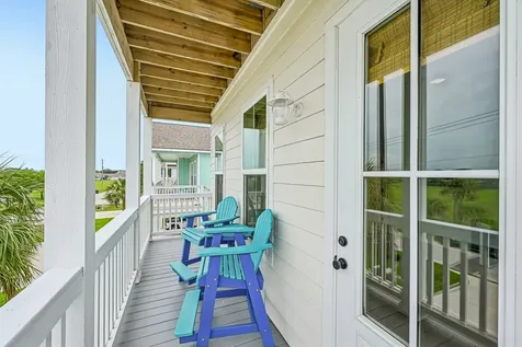 2435 103rd Street Galveston TX 77554