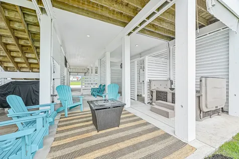 2435 103rd Street Galveston TX 77554