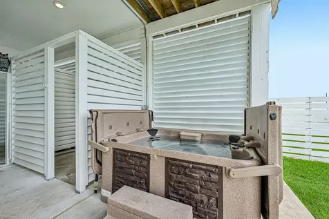 2435 103rd Street Galveston TX 77554