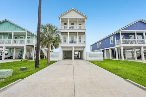 2435 103rd Street Galveston TX 77554