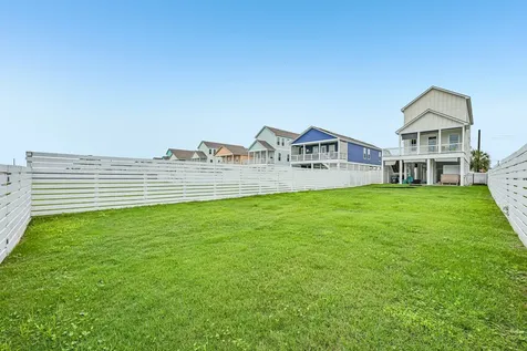 2435 103rd Street Galveston TX 77554
