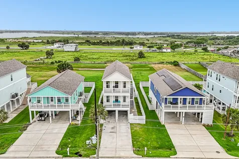 2435 103rd Street Galveston TX 77554