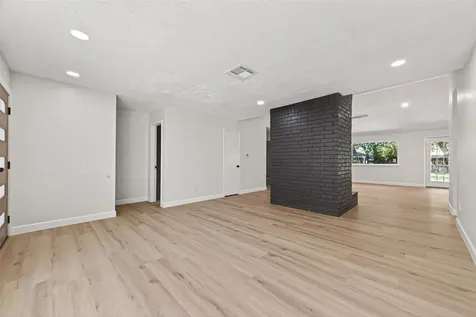 3418 Luton Park Drive Houston TX 77082
