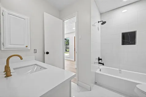 3418 Luton Park Drive Houston TX 77082