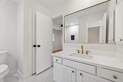 3418 Luton Park Drive Houston TX 77082