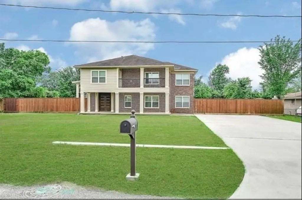 12430 Pecan Court Houston TX 77013