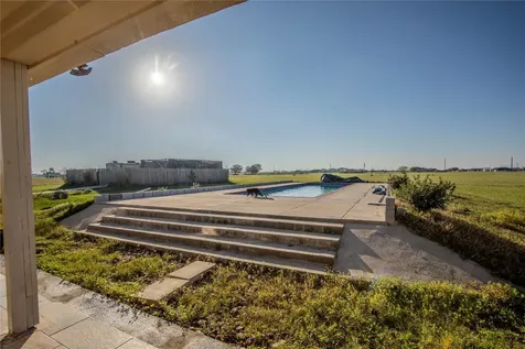 33968 Fm-521 Angleton TX 77515