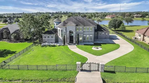 19715 Lake Stone Court Tomball TX 77377