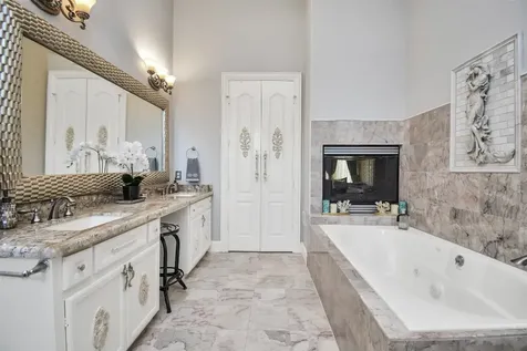 19715 Lake Stone Court Tomball TX 77377