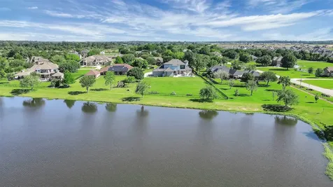 19715 Lake Stone Court Tomball TX 77377