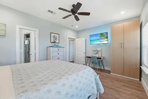 13102 John Reynolds Road Galveston TX 77554