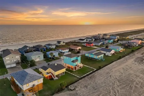 13102 John Reynolds Road Galveston TX 77554