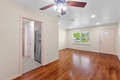 6714 Langdon Lane Houston TX 77074