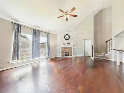 1484 Allison Street Alvin TX 77511