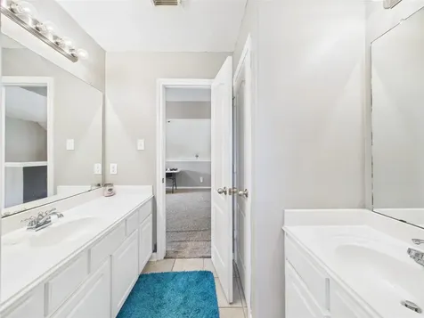 1484 Allison Street Alvin TX 77511