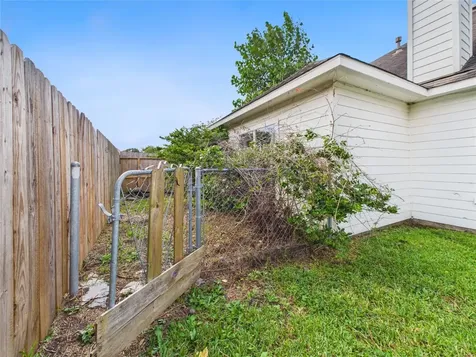 1484 Allison Street Alvin TX 77511