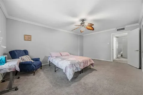 5223 Arboles Drive Houston TX 77035