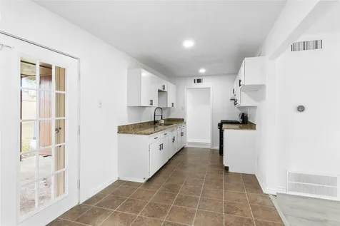 3018 Vance Avenue Texas City TX 77590