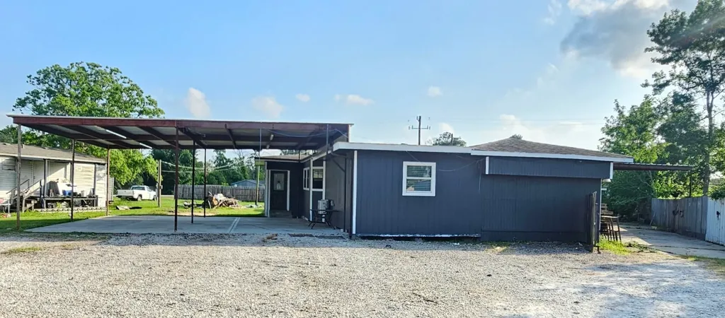 19207 Fm 2100 Road Crosby TX 77532
