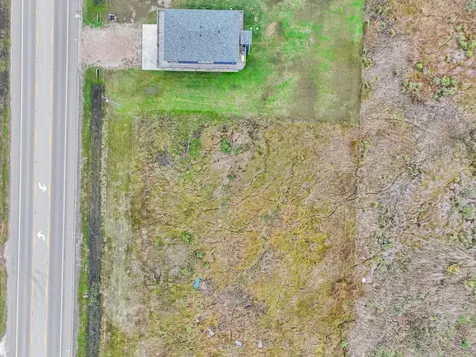 2409 Highway 87 Gilchrist TX 77617