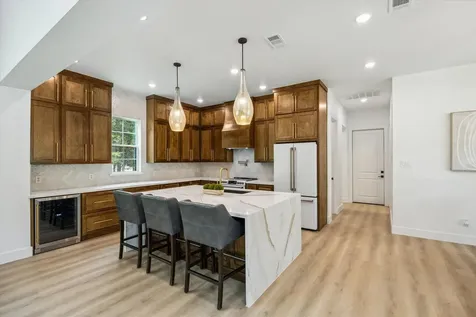 211 St Andrews Drive New Ulm TX 78950