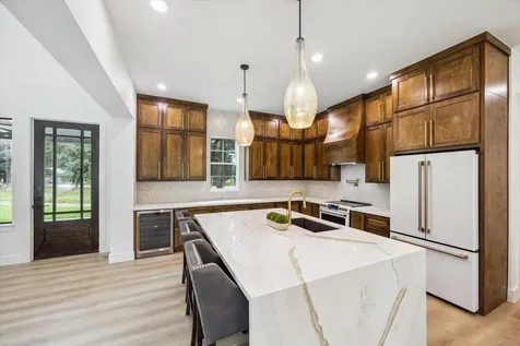 211 St Andrews Drive New Ulm TX 78950