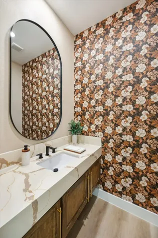 211 St Andrews Drive New Ulm TX 78950