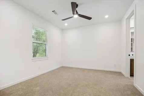 211 St Andrews Drive New Ulm TX 78950