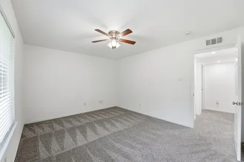 1300 E Hanson Street Cleveland TX 77327