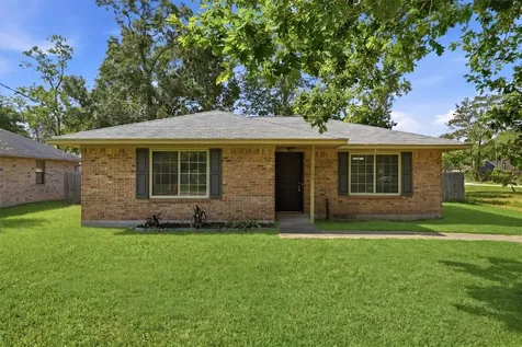1300 E Hanson Street Cleveland TX 77327