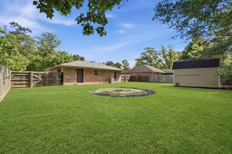 1300 E Hanson Street Cleveland TX 77327